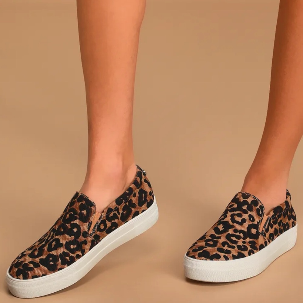 Steve Madden leopard slip-on shoes